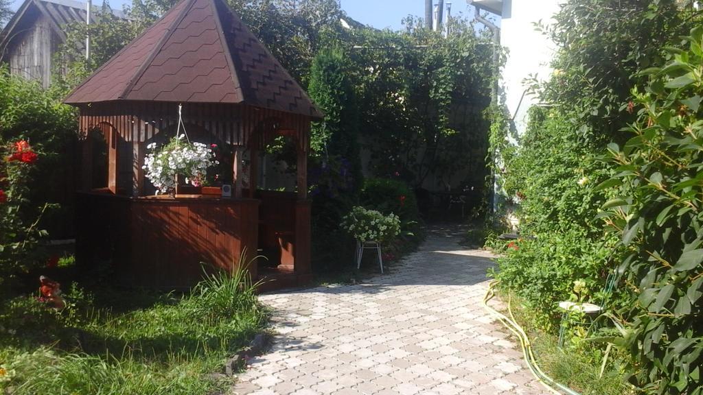 Fkoka Bed and Breakfast Berehove  Exteriör bild